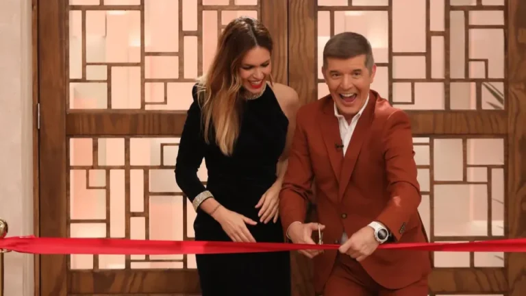 Inauguração do novo cenário do programa "Casa Feliz"