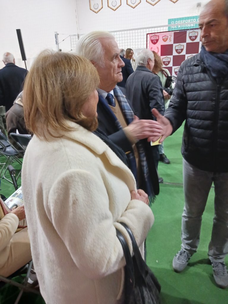 Clube Nacional de Ginástica lançou livro para celebrar os 75 anos