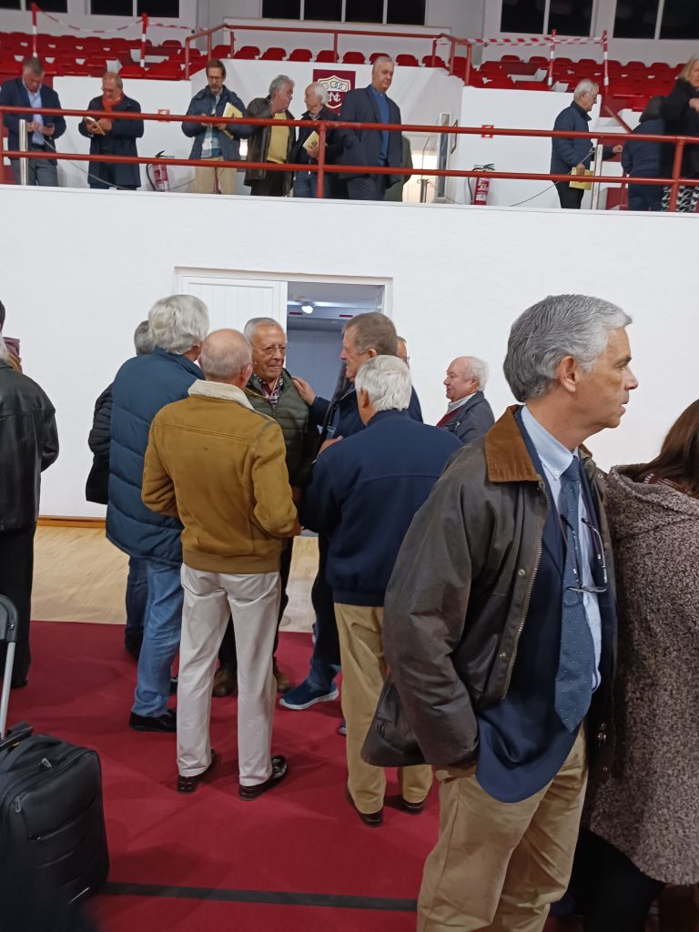 Clube Nacional de Ginástica lançou livro para celebrar os 75 anos