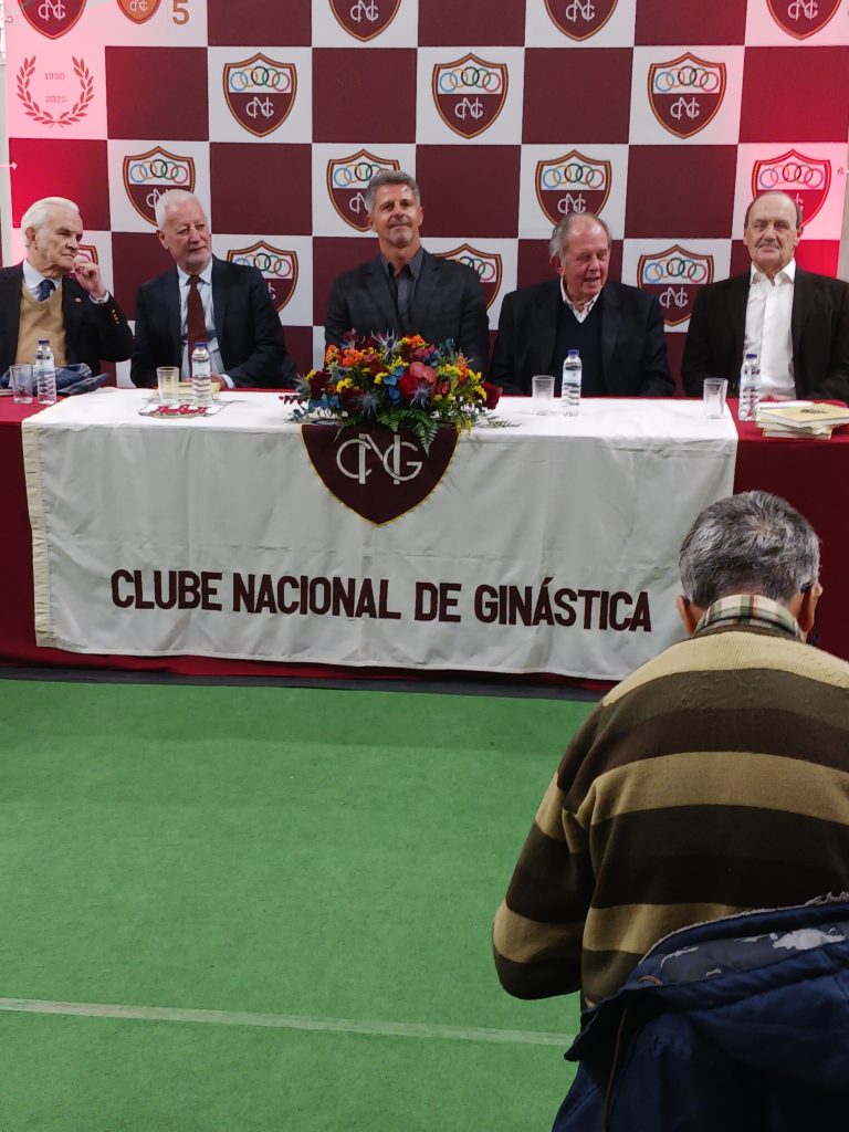 Clube Nacional de Ginástica lançou livro para celebrar os 75 anos