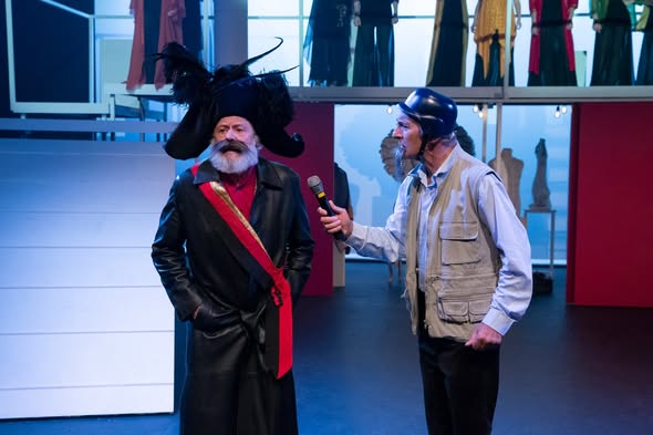 Finalistas da Escola Profissional de Teatro de Cascais apresentam "Lisístrata"