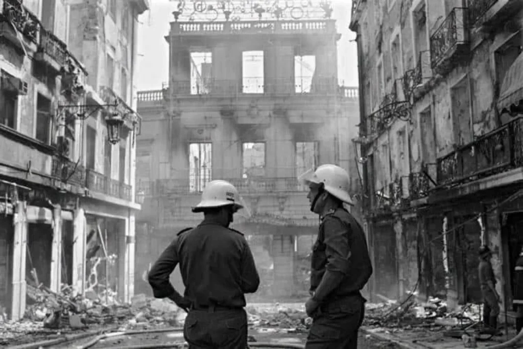 Fogo do Chiado foi há 38 anos. "Tragédia ceifou o coração de Lisboa"
