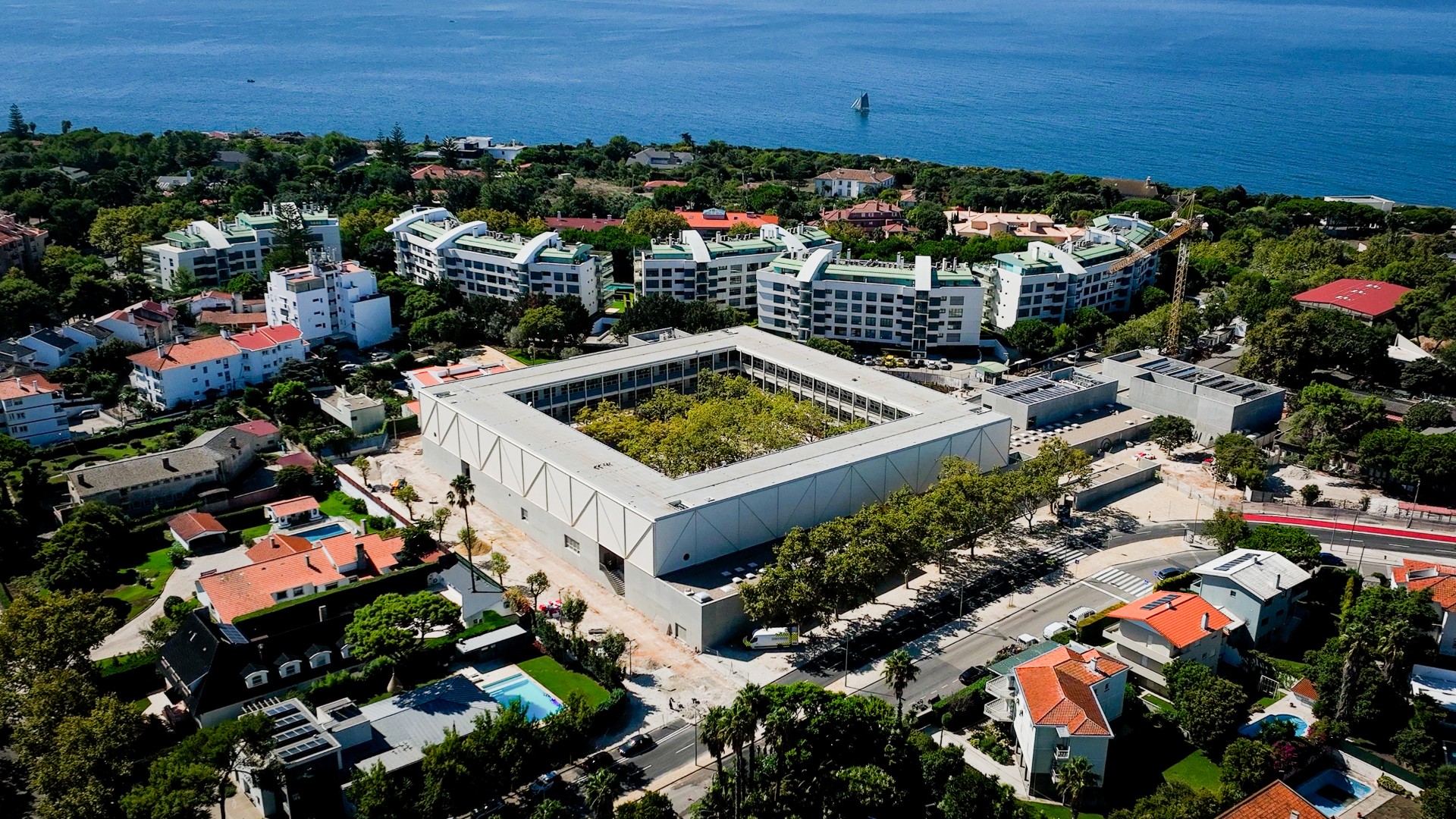Presidente da República inaugura nova Escola Secundária de Cascais num investimento superior a 32 milhões de euros